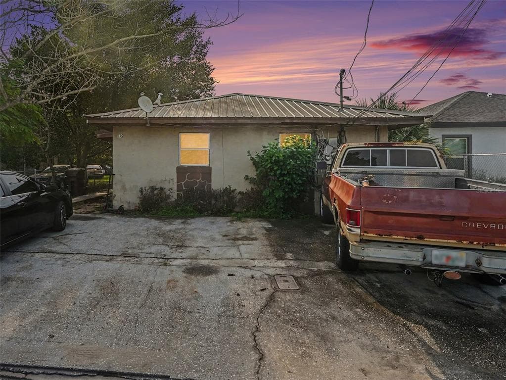 130 D STREET UNIT 1,2,3,4 LAKE WALES, FL 33853