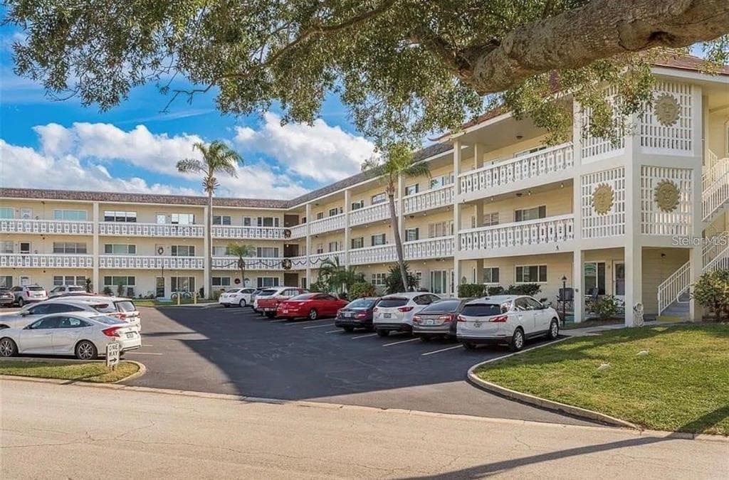 2451 CANADIAN WAY UNIT 47 CLEARWATER, FL 33763