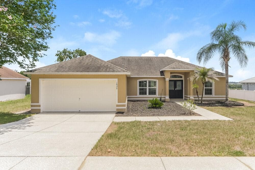 1625 NIGHTFALL DRIVE CLERMONT, FL 34711