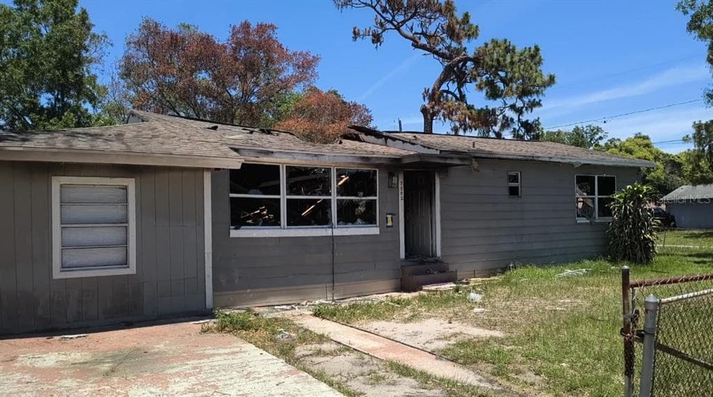 7002 BLOSSOM AVENUE TAMPA, FL 33614