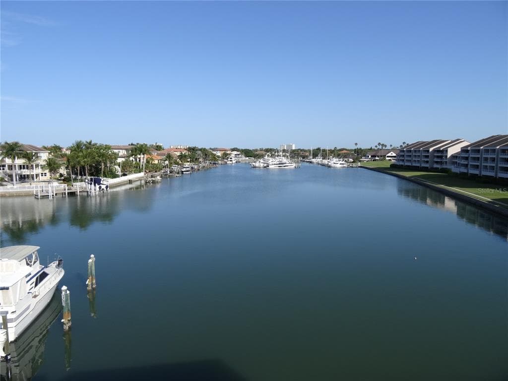 2775 KIPPS COLONY DRIVE S UNIT 304 ST PETERSBURG, FL 33707