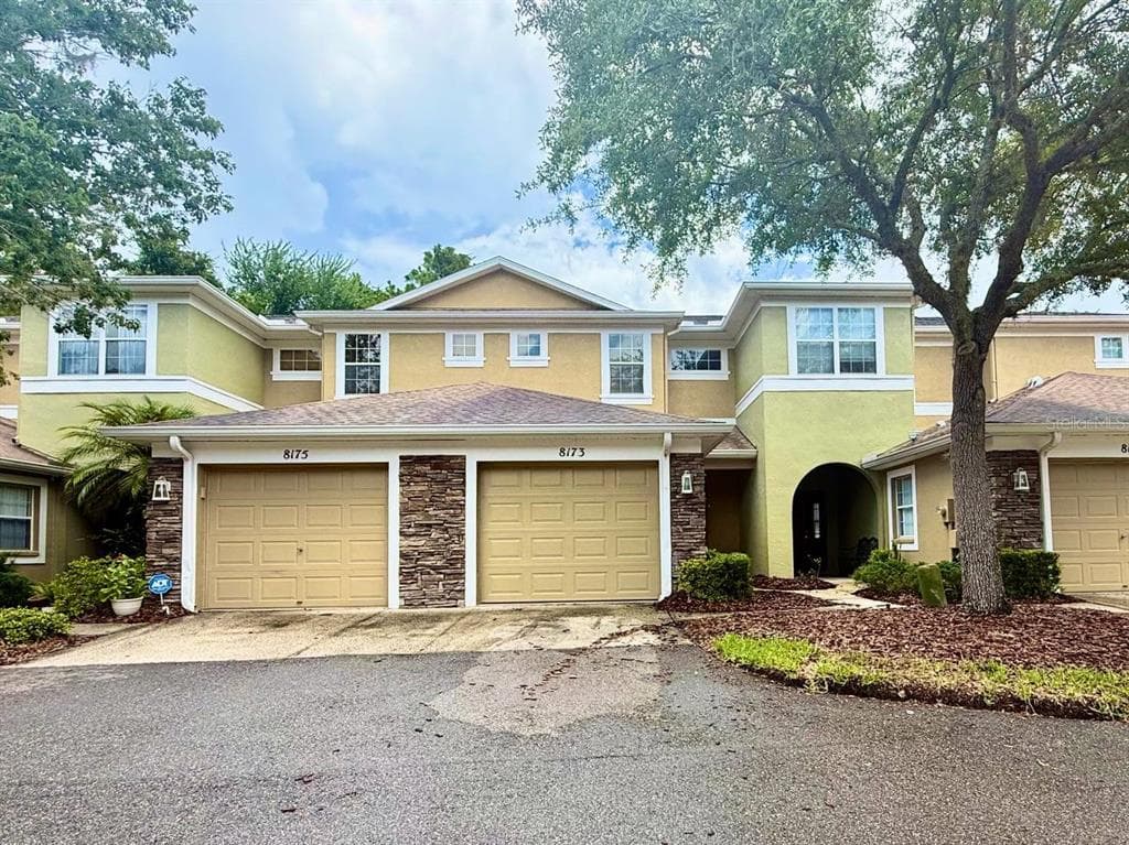 8173 STONE VIEW DRIVE TAMPA, FL 33647