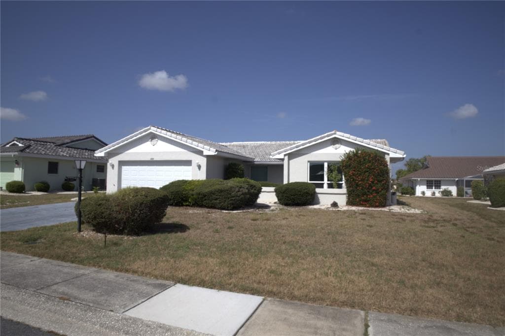 1820 GRANVILLE LANE SUN CITY CENTER, FL 33573