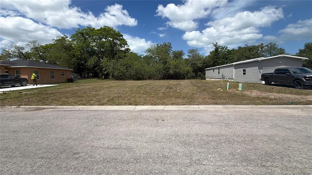 15579 CHARMWOOD DRIVE HUDSON, FL 34667