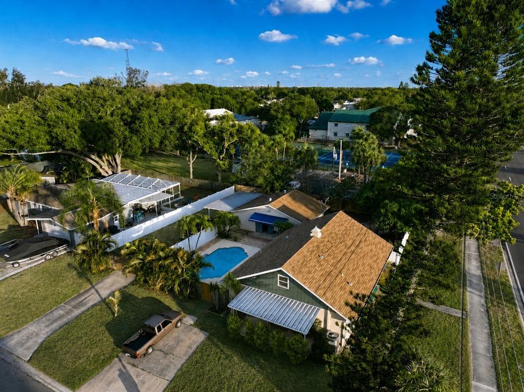 11298 73RD AVENUE N SEMINOLE, FL 33772