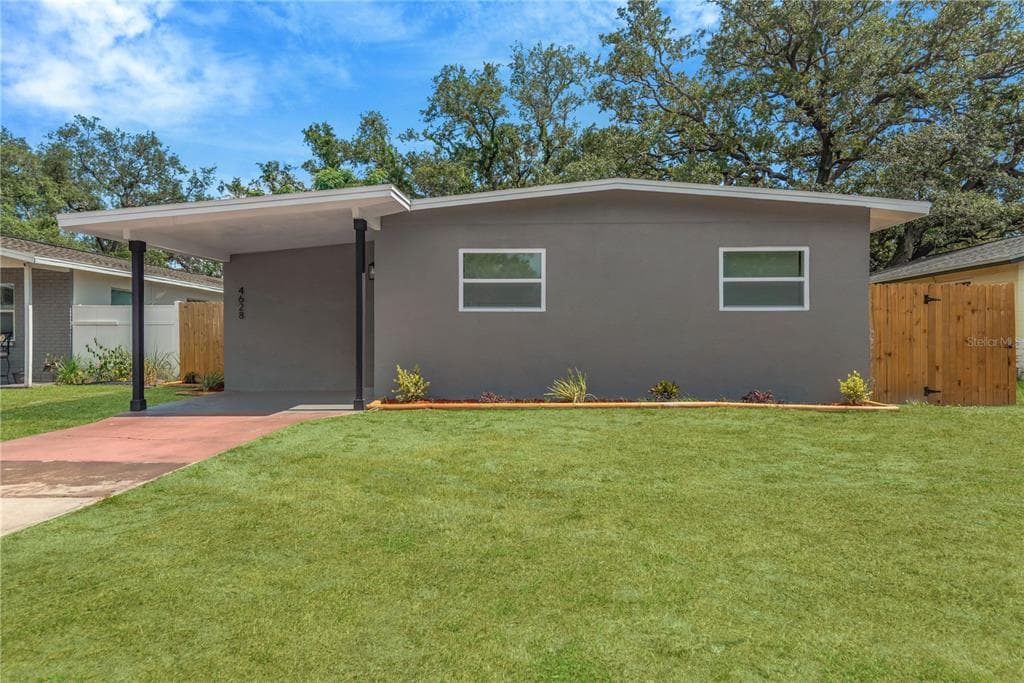 4628 15TH AVENUE S ST PETERSBURG, FL 33711