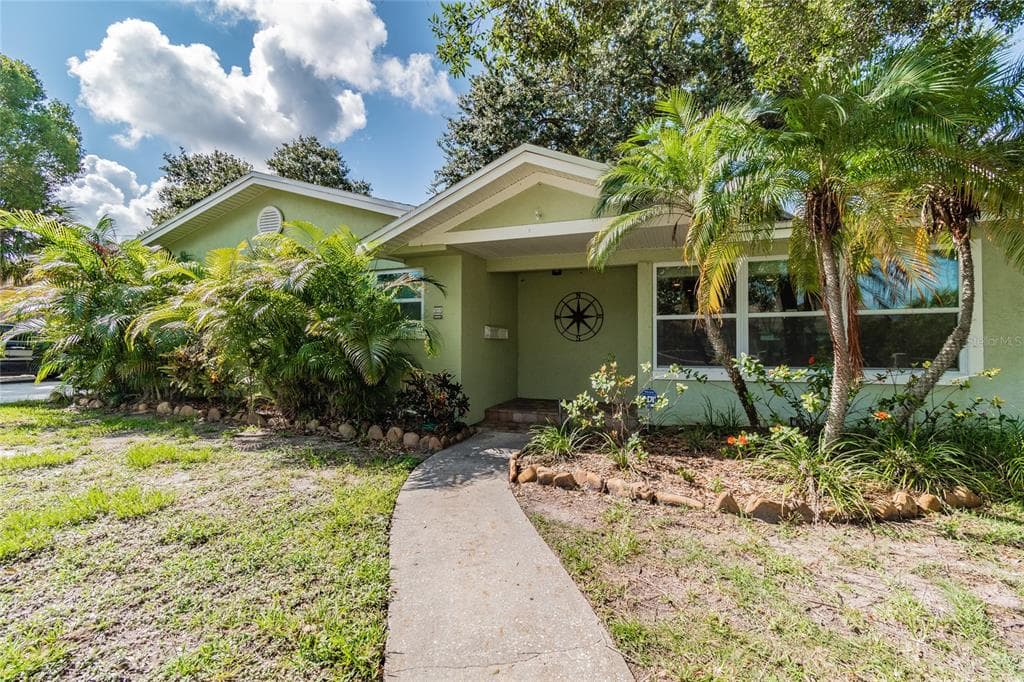 303 WILDWOOD WAY UNIT A