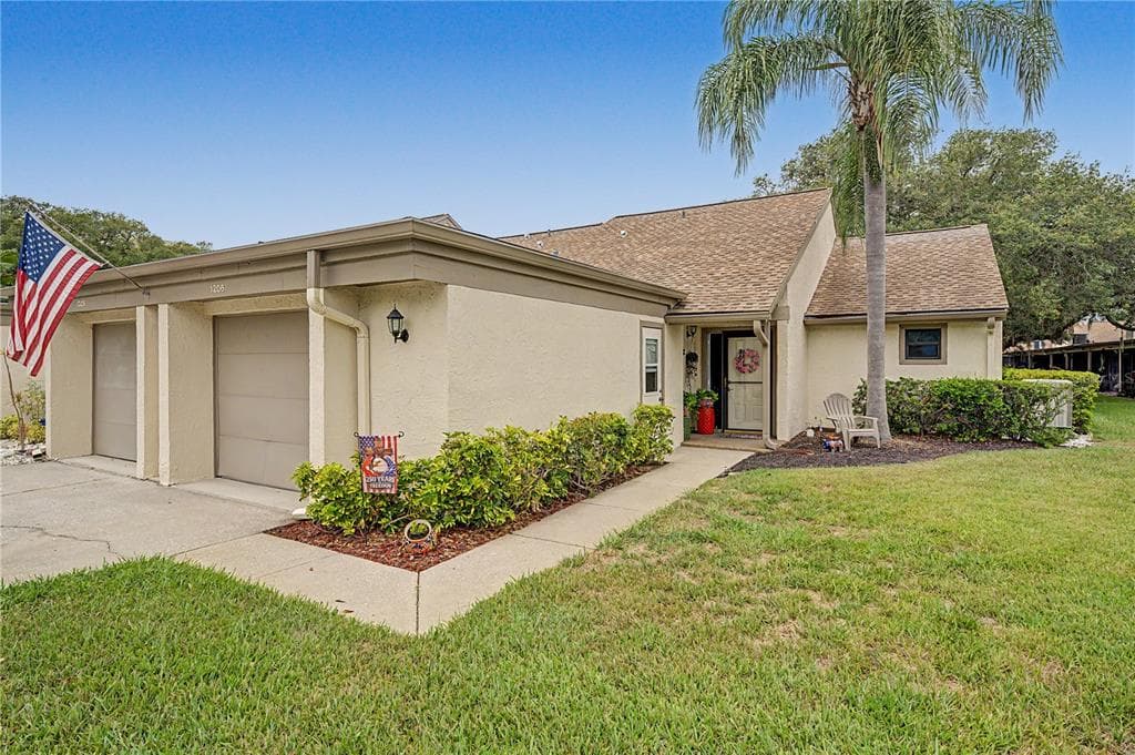 1206 PALM DRIVE TARPON SPRINGS, FL 34689