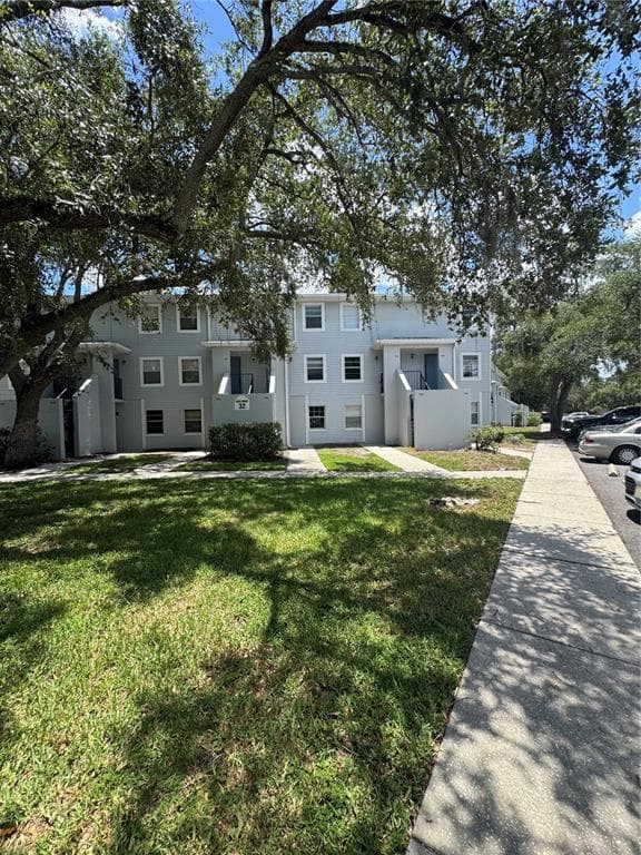 7195 E BANK DRIVE UNIT 206 TAMPA, FL 33617