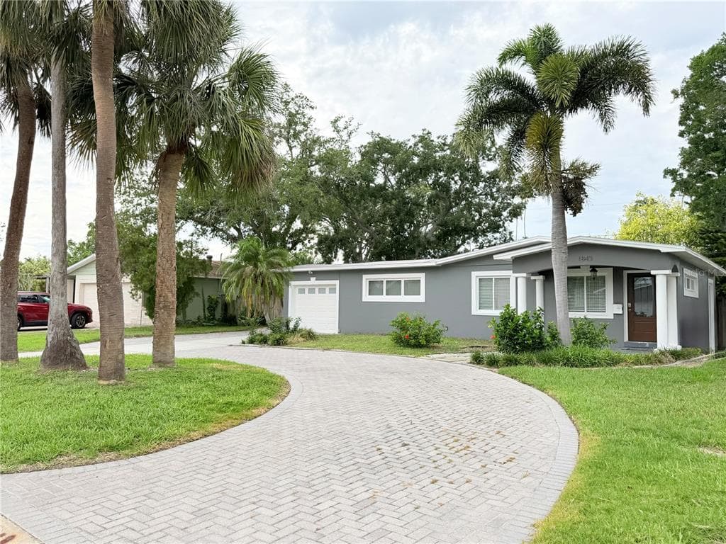 1843 OKLAHOMA AVENUE NE ST PETERSBURG, FL 33703