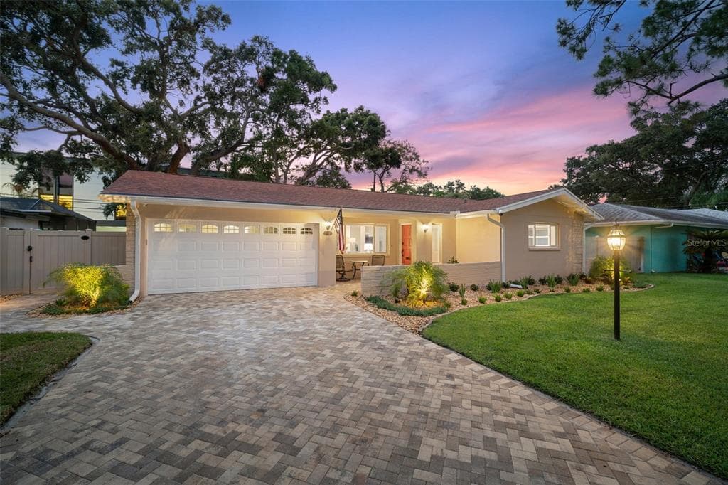 7940 3RD STREET N ST PETERSBURG, FL 33702