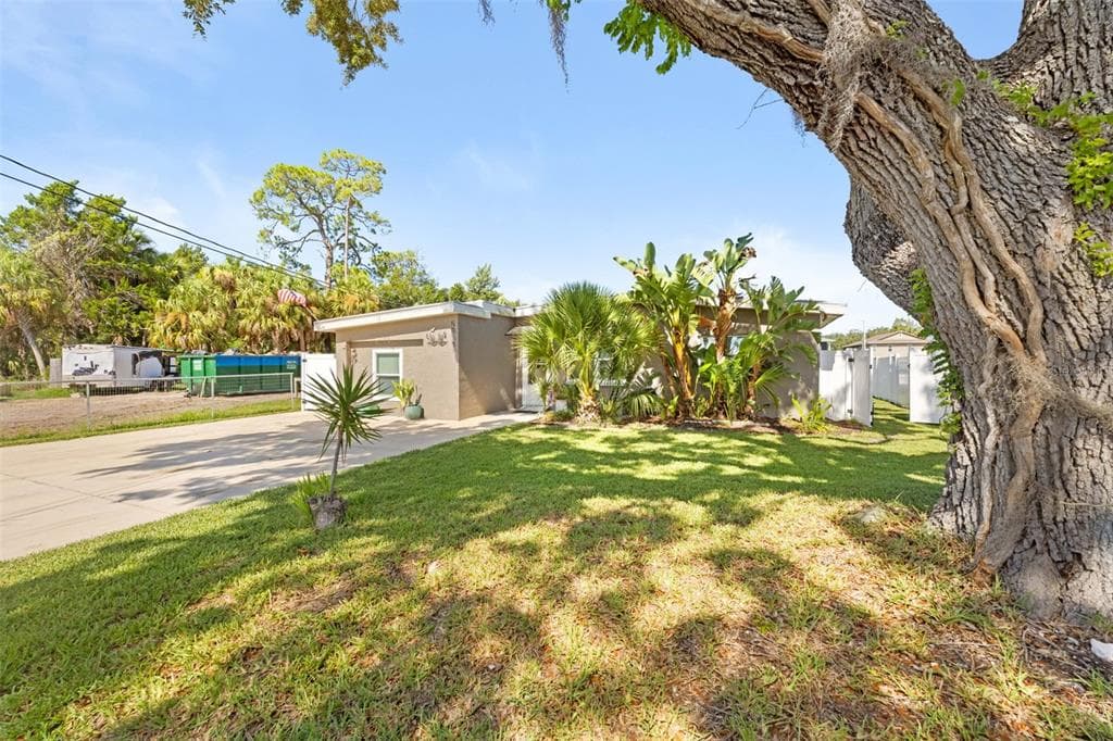 5041 MAPLEWOOD HERNANDO BEACH, FL 34607