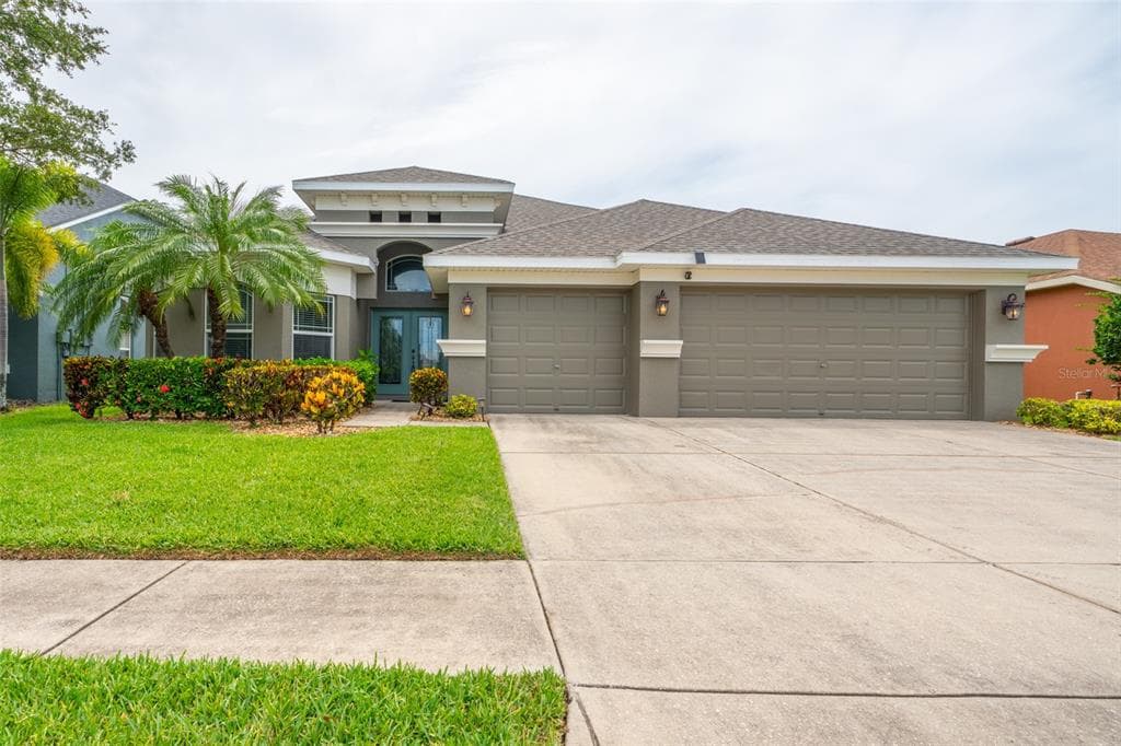 1809 BONITA BLUFF COURT