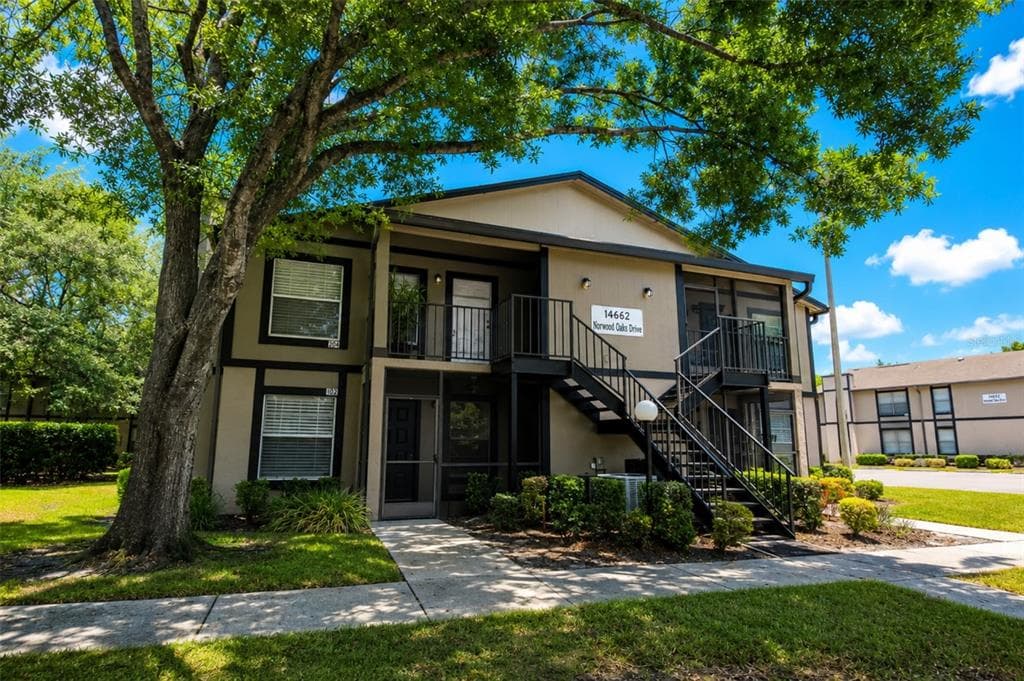 14662 NORWOOD OAKS DRIVE UNIT 104 TAMPA, FL 33613