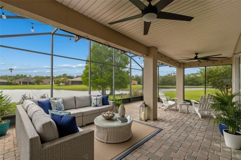 276 BELL TOWER CROSSING W KISSIMMEE, FL 34759