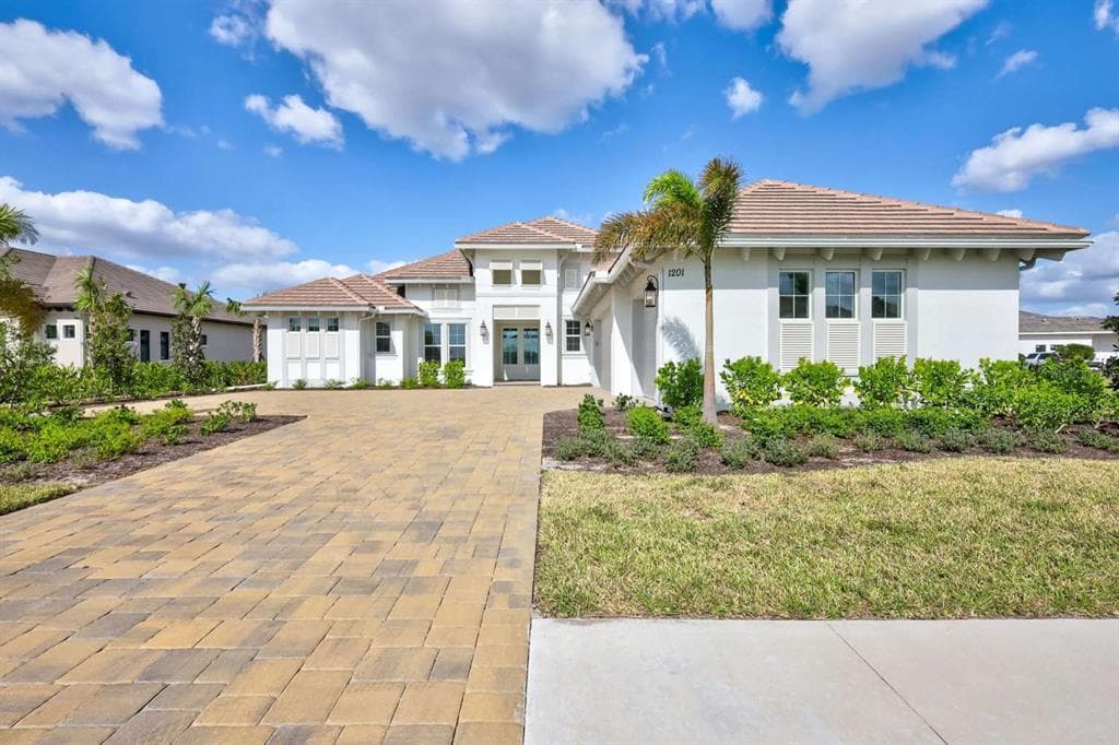 1201 BLUE SHELL LOOP SARASOTA, FL 34240