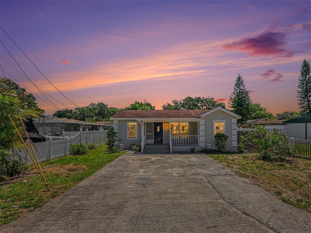 5105 ROHN AVENUE TAMPA, FL 33614