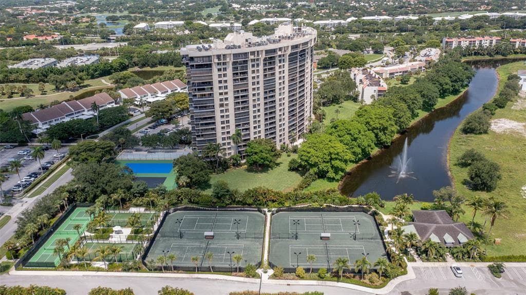 2480 PRESIDENTIAL WAY UNIT 1801