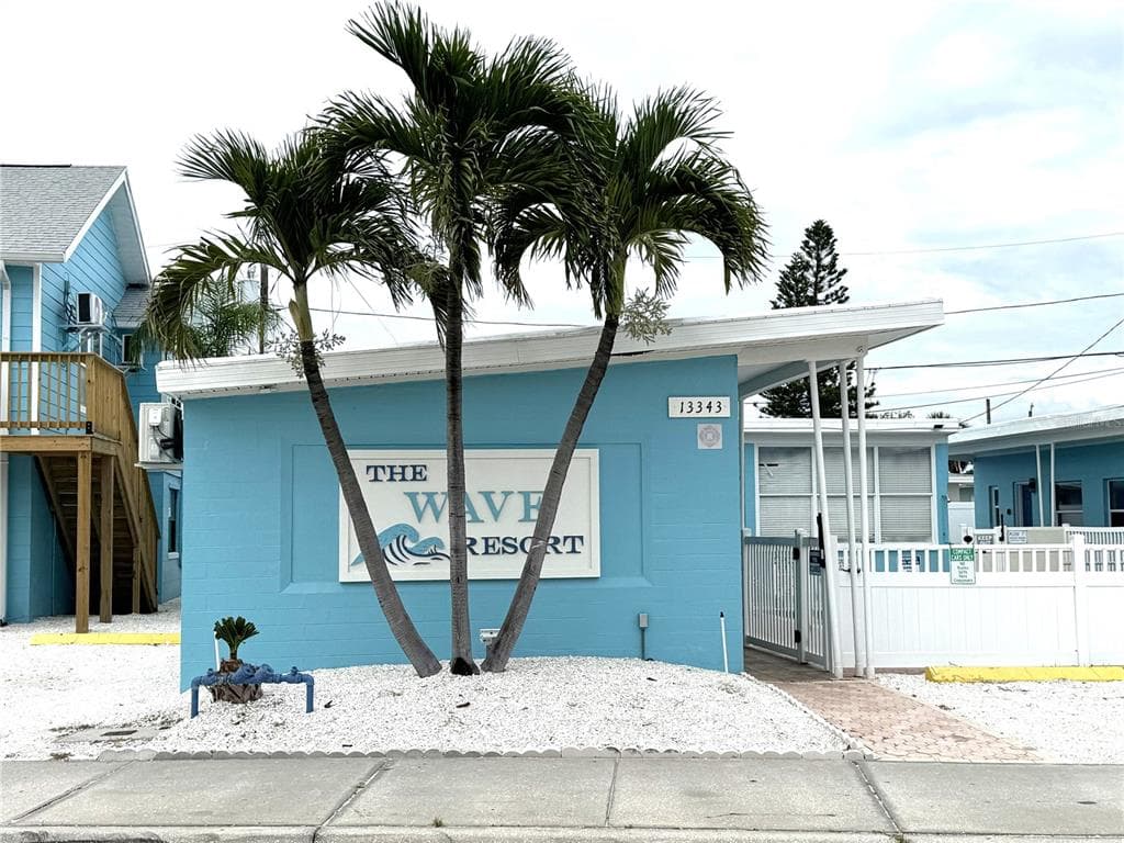 13343 GULF BOULEVARD UNIT B5 ST PETERSBURG, FL 33708