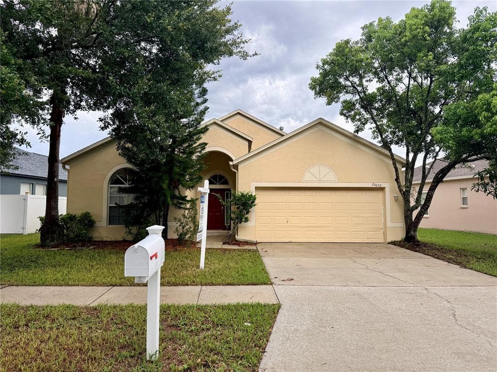 24652 PORTOFINO DRIVE LUTZ, FL 33559