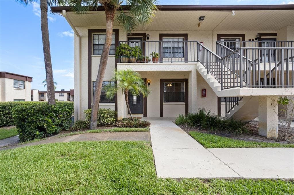 2400 WINDING CREEK BOULEVARD UNIT 18B-101 CLEARWATER, FL 33761