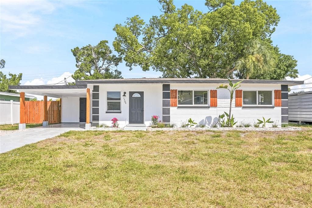 1306 DARTMOUTH DRIVE BRADENTON, FL 34207