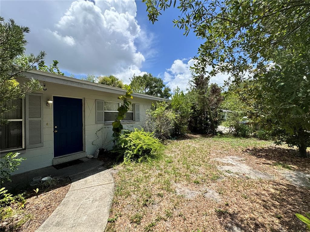 3608 W LEILA AVENUE