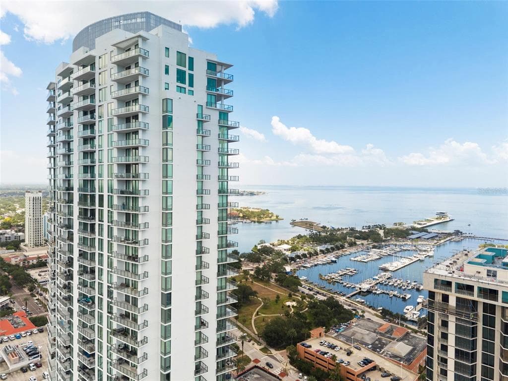 100 1ST AVENUE N UNIT 2302