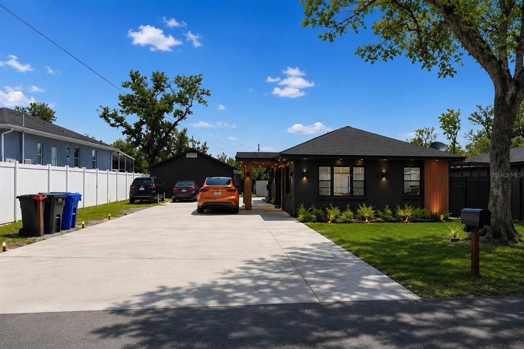 3422 W IDLEWILD AVENUE Unit # A-3 TAMPA, FL 33614