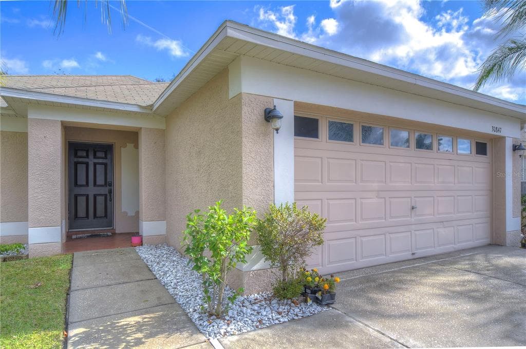 30847 BRIDGEGATE DRIVE WESLEY CHAPEL, FL 33545