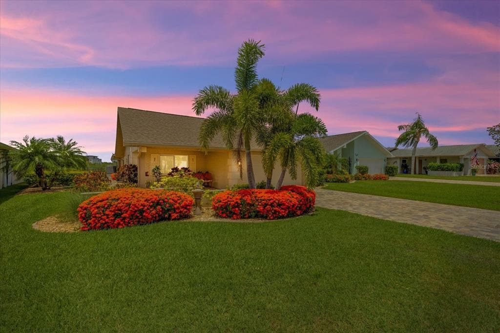 4537 RICKOVER COURT NEW PORT RICHEY, FL 34652