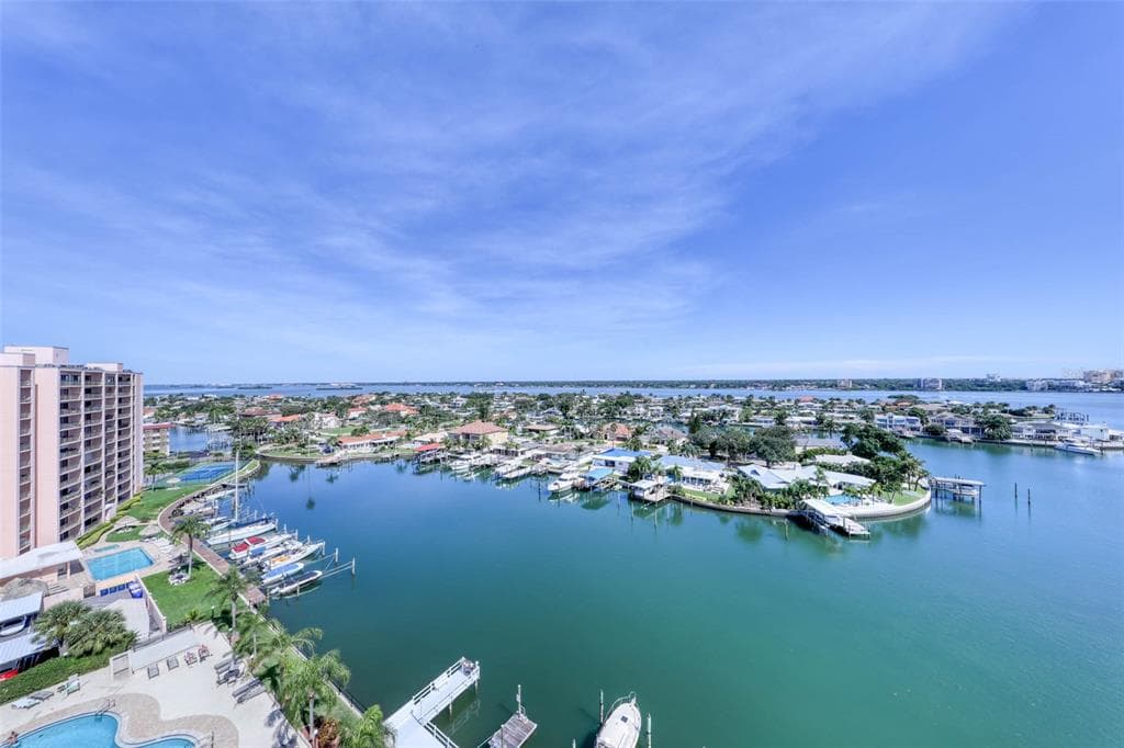 31 ISLAND WAY UNIT 1404 CLEARWATER, FL 33767