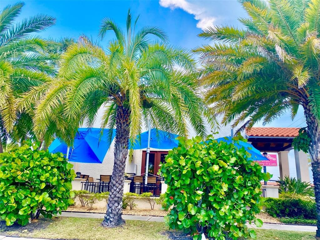 506 71ST AVENUE UNIT 4 ST PETE BEACH, FL 33706