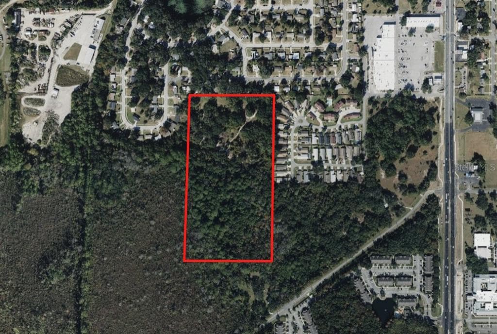000 HAMPTON ROAD LEESBURG, FL 34748
