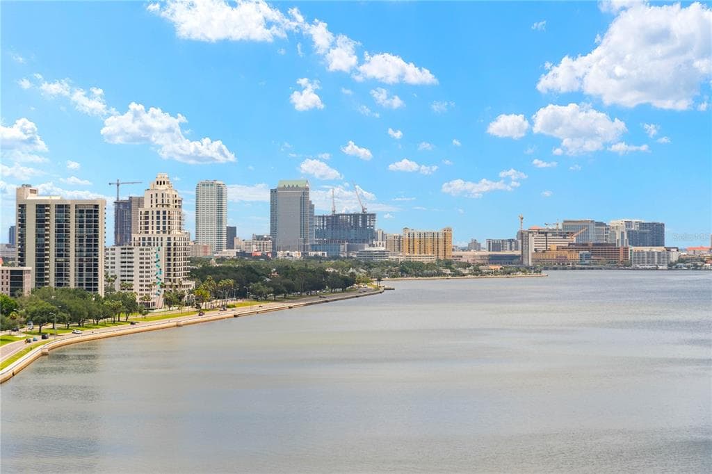 3301 BAYSHORE BOULEVARD UNIT 1601E TAMPA, FL 33629