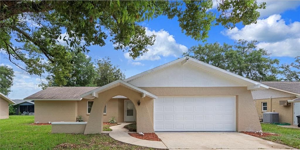 8643 WOODBRIDGE DR NEW PORT RICHEY, FL 34655