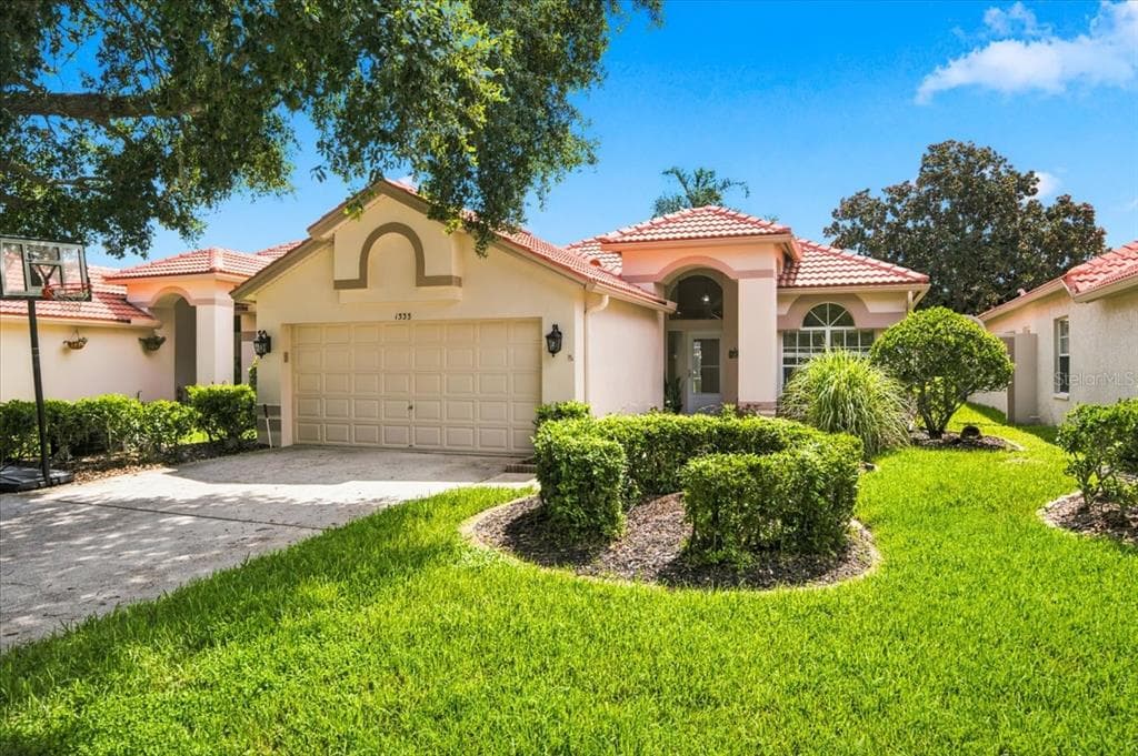 1333 LINDENWOOD DRIVE TARPON SPRINGS, FL 34688