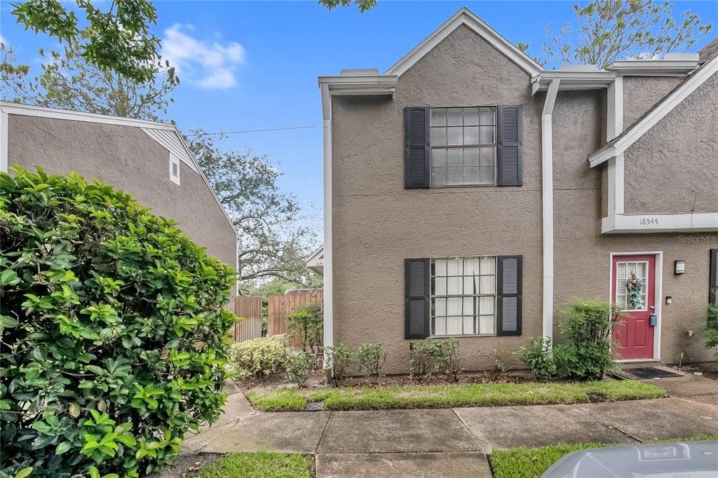 16547 LAKE BRIGADOON CIRCLE