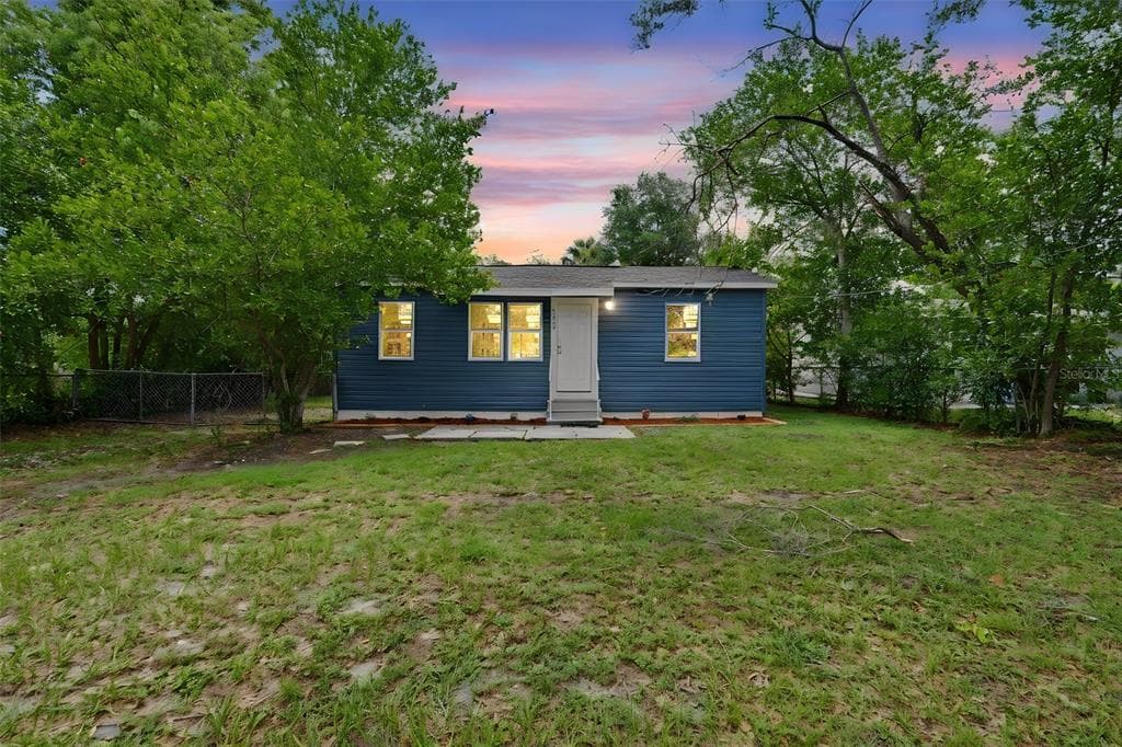 7315 N DARTMOUTH AVENUE TAMPA, FL 33604