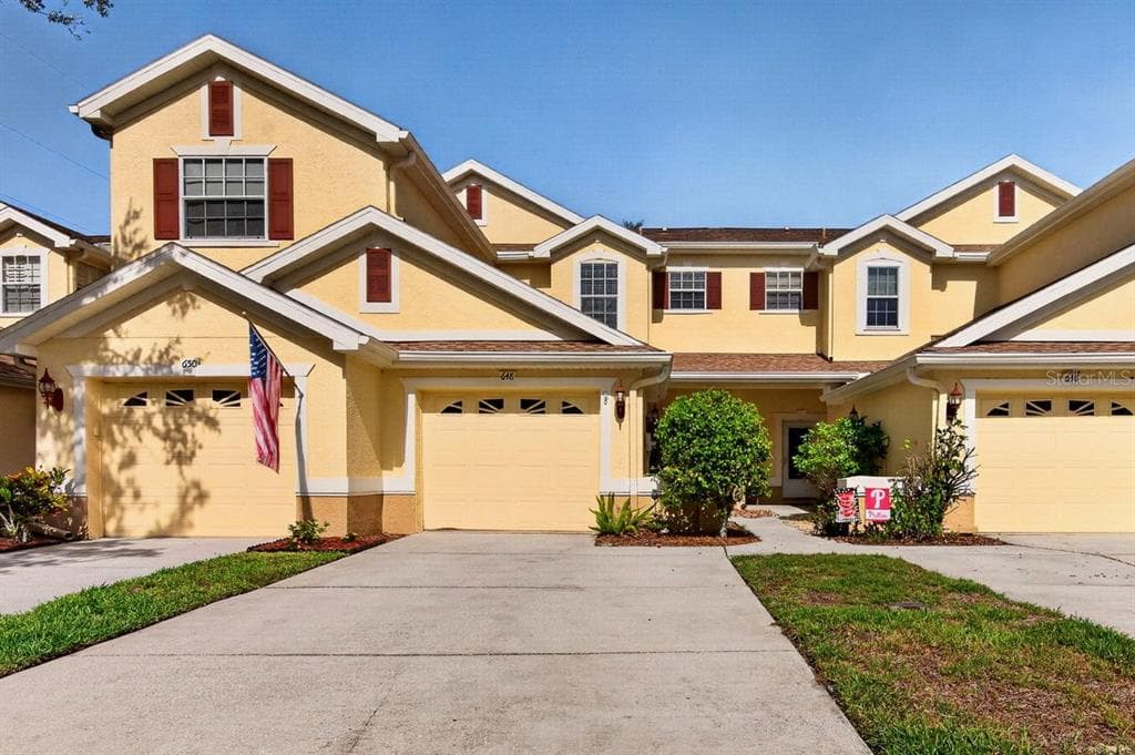 648 SPRING LAKE CIRCLE