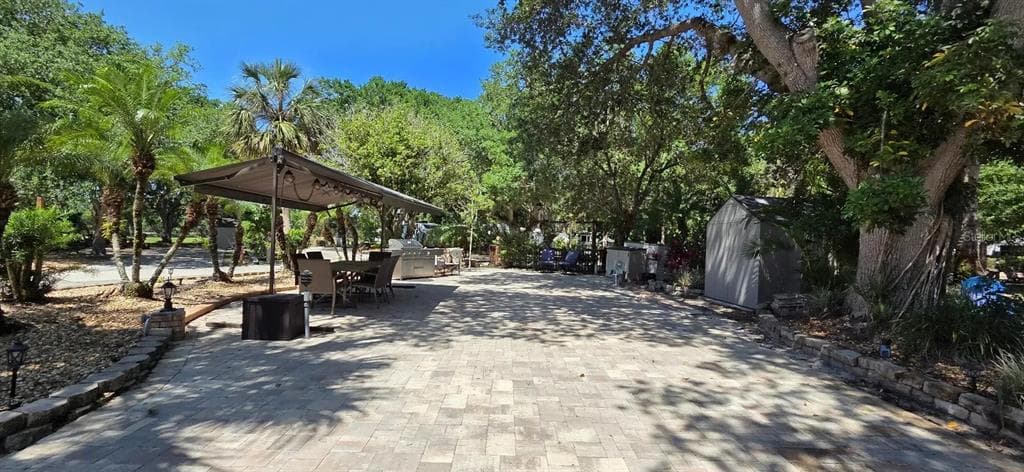 185 APPALOOSA TRAIL RIVER RANCH, FL 33867