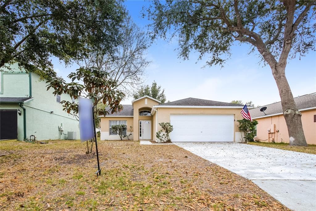17128 WOODCREST WAY CLERMONT, FL 34714