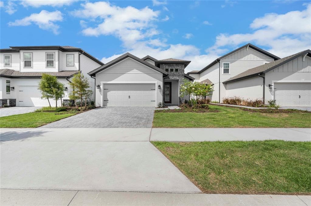 7829 MARLOW PLACE KISSIMMEE, FL 34747