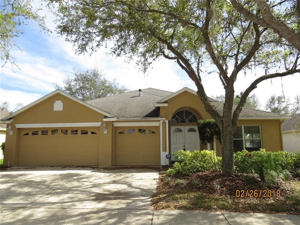 9427 HUNTERS POND DRIVE