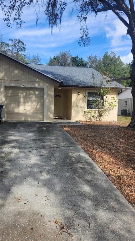 7413 MEAD DRIVE SPRING HILL, FL 34606