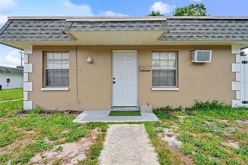 5513 OCEANIC ROAD HOLIDAY, FL 34690