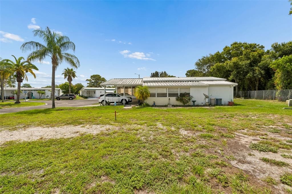 9790 66TH STREET N UNIT 365 PINELLAS PARK, FL 33782