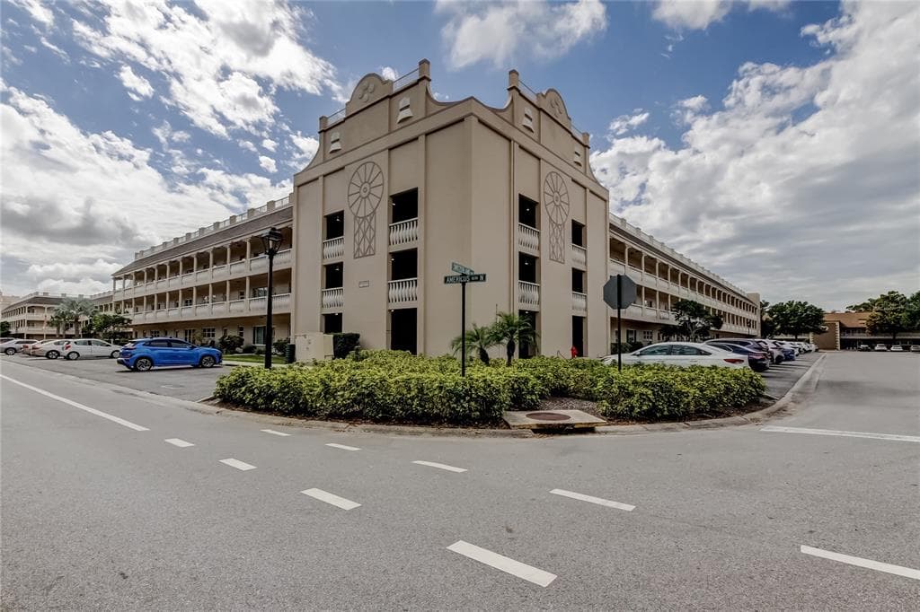2170 AMERICUS BOULEVARD N UNIT 64