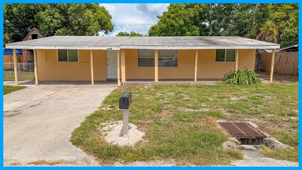 4102 HIGHLAND LOOP