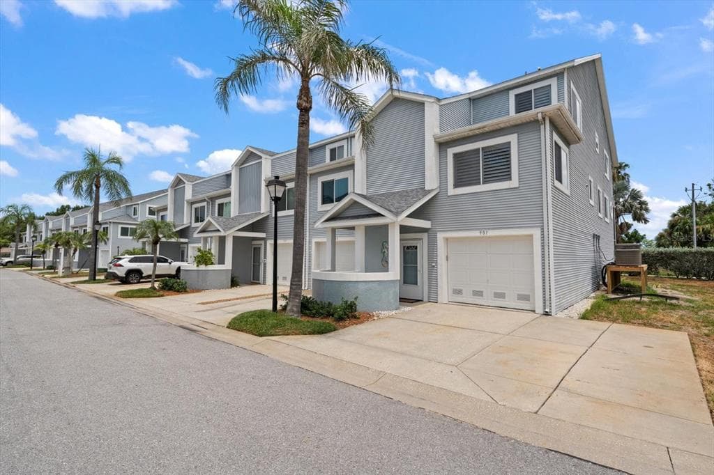 901 HARBOUR HOUSE DRIVE INDIAN ROCKS BEACH, FL 33785
